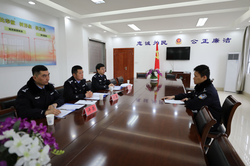 南通监狱举办民警讲评教育比赛图
